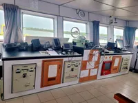 Десантен кораб, танкер за продажба