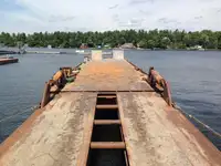 Баржа за продажба