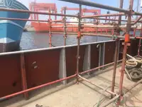 Хладилен кораб за продажба