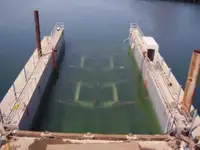 Баржа за продажба