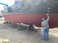 Буксир за продажба