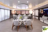 Круизен кораб за продажба