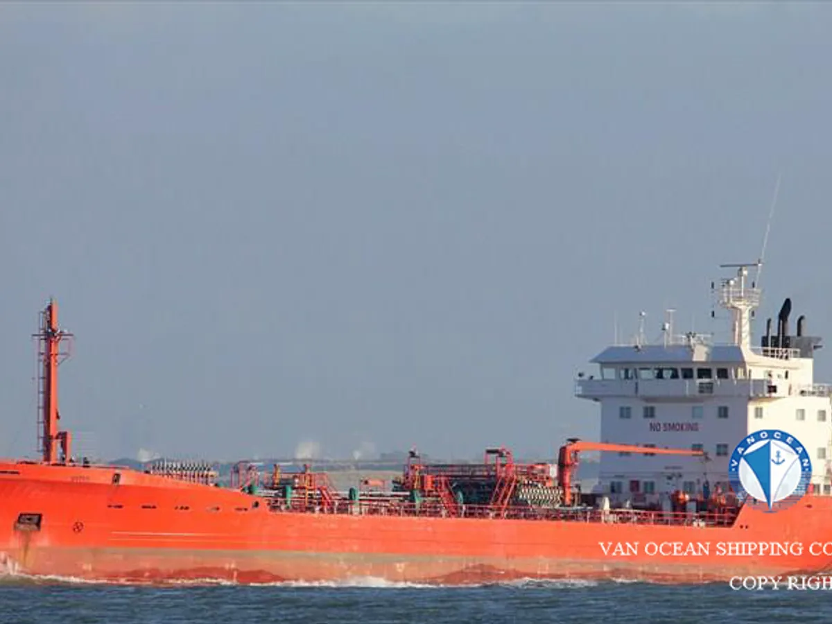 Танкер за нефт/химикали за продажба