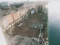 Десантен кораб, танкер за продажба