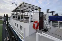 Баржа за продажба