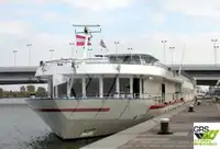Круизен кораб за продажба