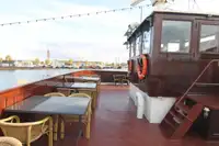 Баржа за продажба