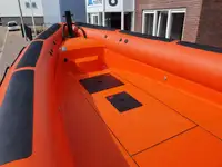 Контейнеровоз за продажба
