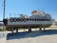 Кораб за превоз на екипаж за продажба