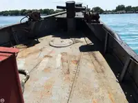 Буксир за продажба