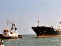 Танкер за нефт/химикали за продажба