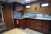 Кораб за проучване за продажба