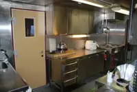 Десантен кораб, танкер за продажба