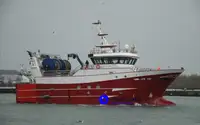 Кораб за риболов с тралове за продажба