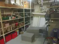 Хладилен кораб за продажба