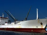 Хладилен кораб за продажба