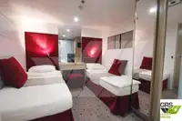 Круизен кораб за продажба