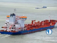 Танкер за нефт/химикали за продажба