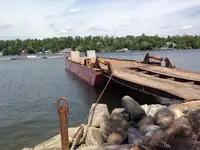Баржа за продажба