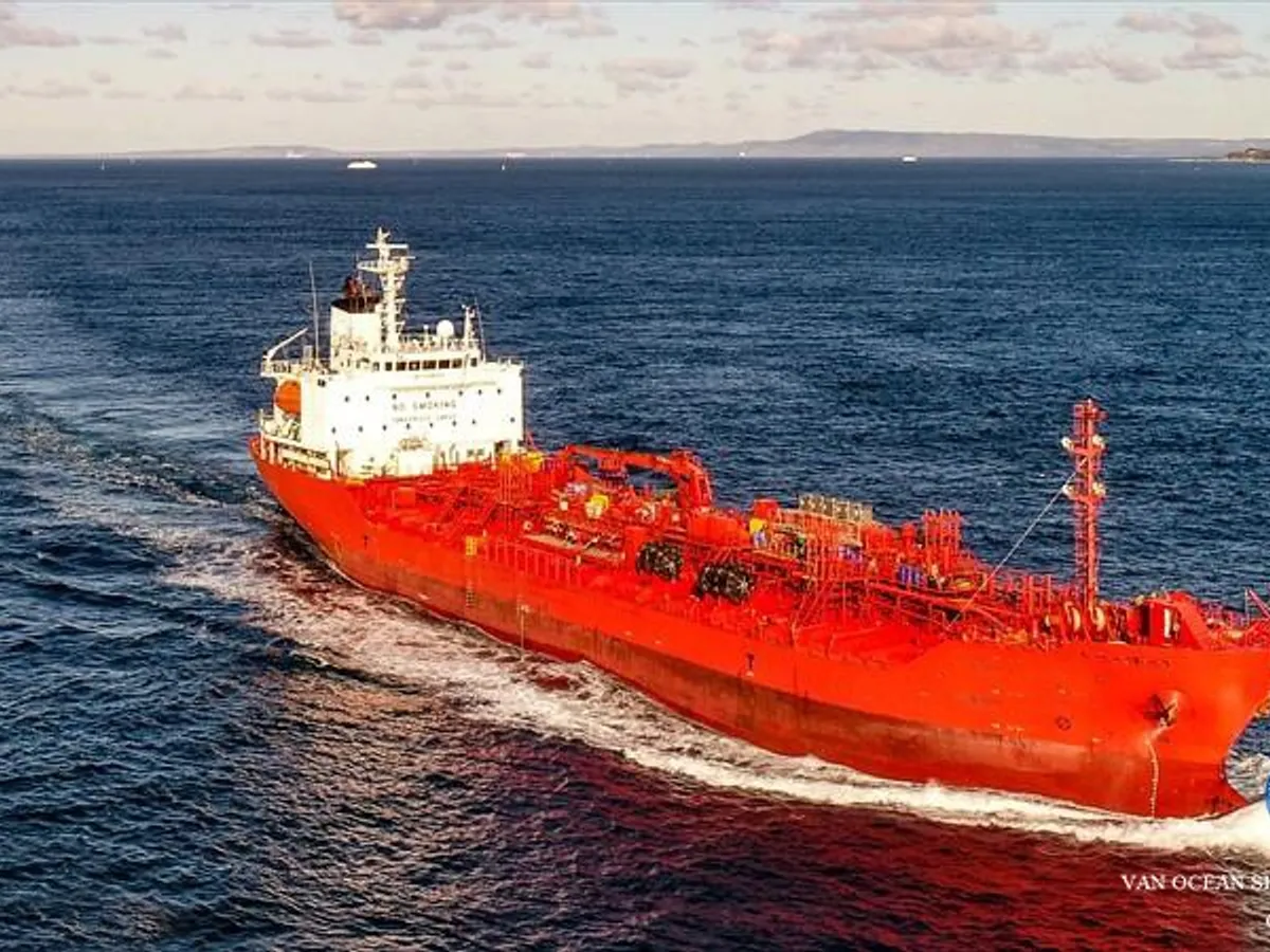 Танкер за нефт/химикали за продажба