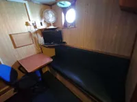 Кораб за доставки за продажба