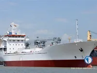 Хладилен кораб за продажба