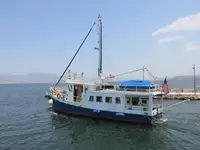 Trawler за продан