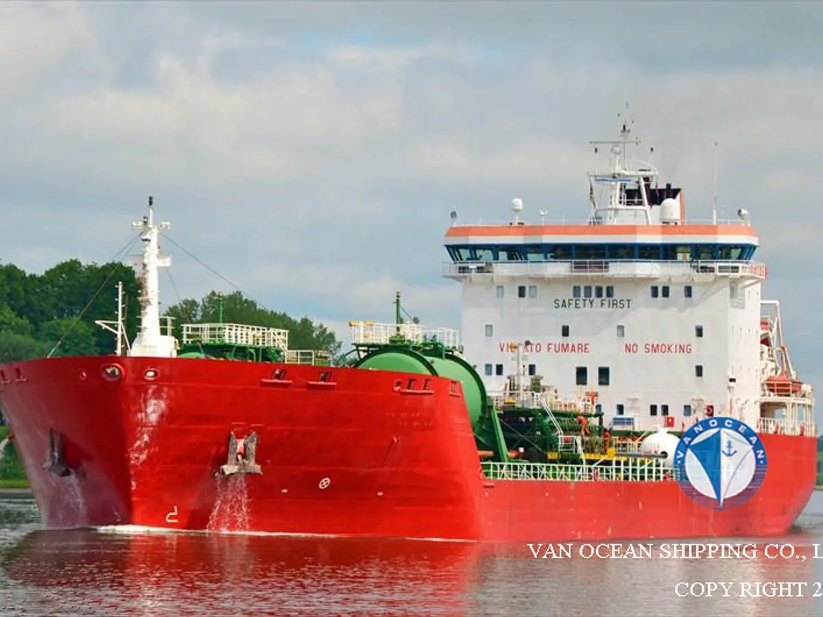 Танкер за нефт/химикали за продажба