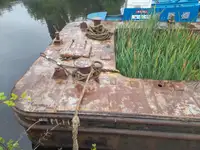 Баржа за продажба