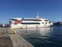 Круизен кораб за продажба
