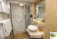Круизен кораб за продажба