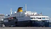 Круизен кораб за продажба