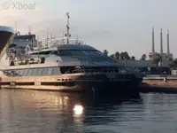 Круизен кораб за продажба