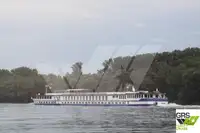 Круизен кораб за продажба