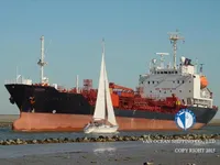 Танкер за нефт/химикали за продажба