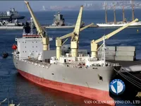Хладилен кораб за продажба