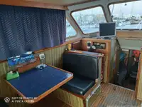 Кораб за проучване за продажба
