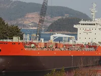 Танкер за нефт/химикали за продажба