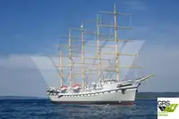 Круизен кораб за продан
