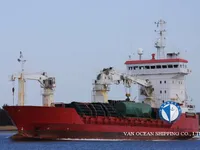 Хладилен кораб за продажба