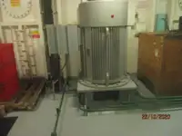 Хладилен кораб за продажба