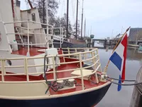 Пилотен кораб за продажба