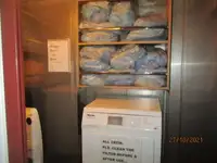 Хладилен кораб за продажба