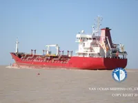 Танкер за нефт/химикали за продажба