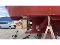 Кораб за проучване за продажба