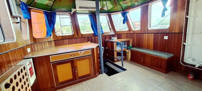 Буксир за продажба