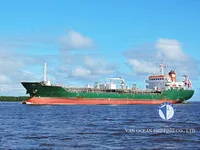 Танкер за нефт/химикали за продажба