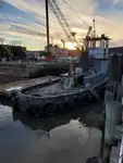 Буксир за продажба