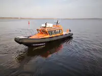Контейнеровоз за продажба
