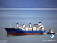 Хладилен кораб за продажба